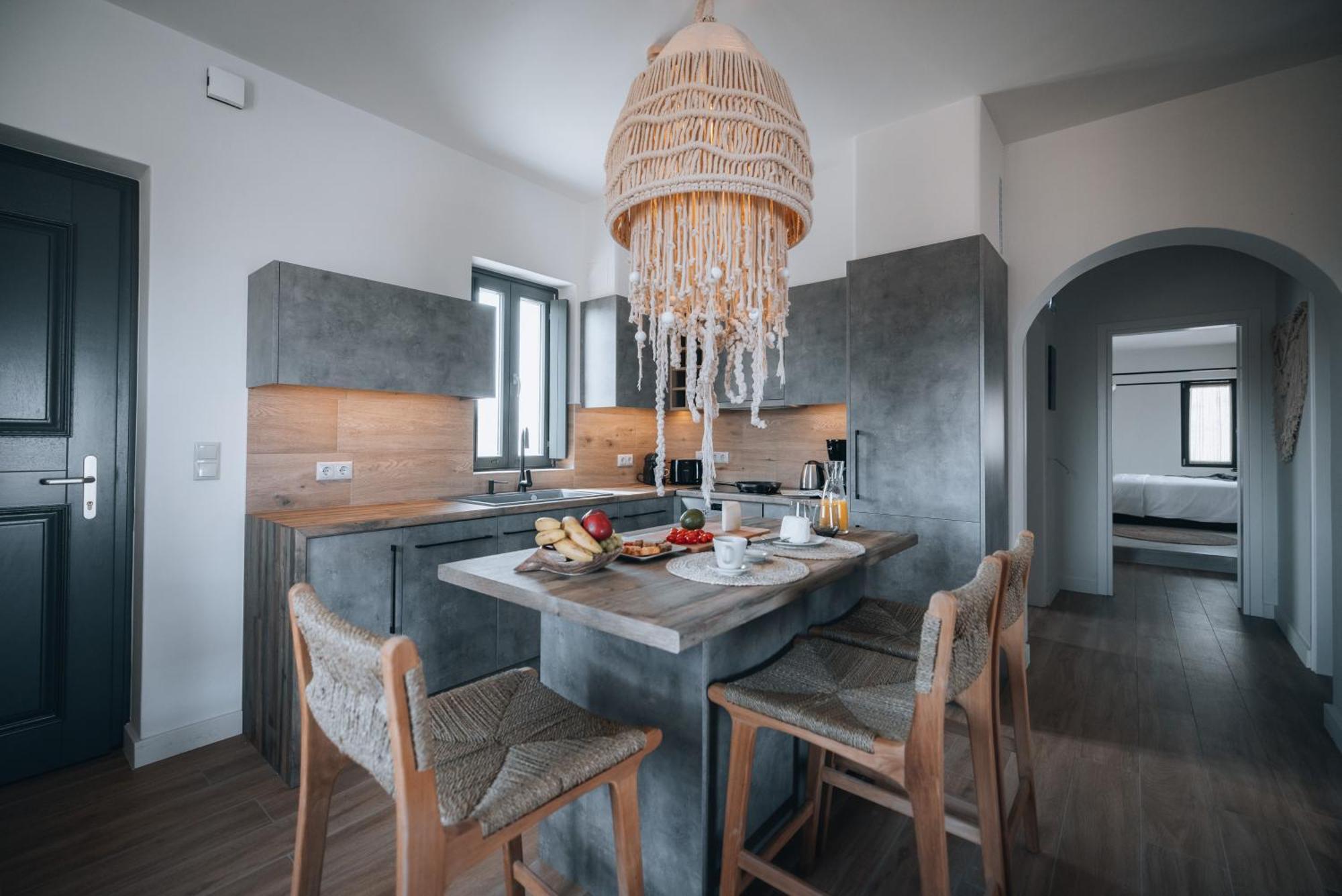 Kosmitis Suites & Villas Náousa Værelse billede